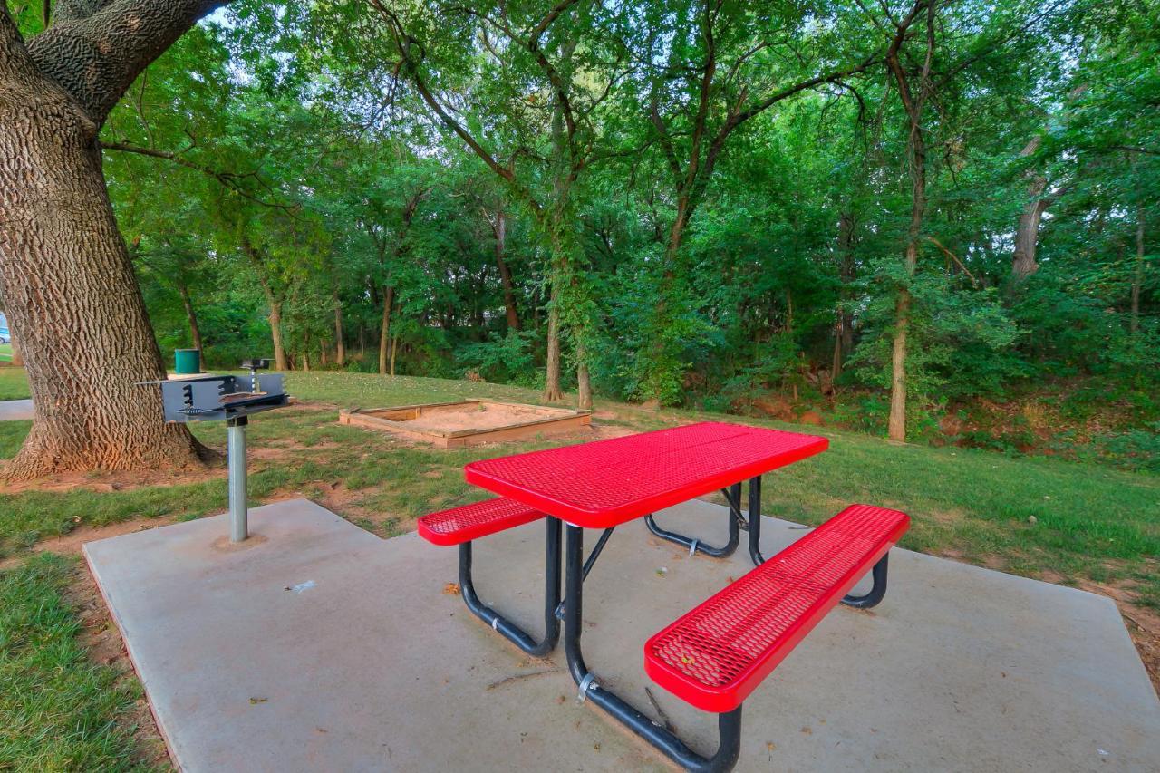 Ou Sooner, Pool & Gym, Bbq, Netflix, 100Mb Internet, Lg Washer & Dryer, Close To Ou! ノーマン エクステリア 写真